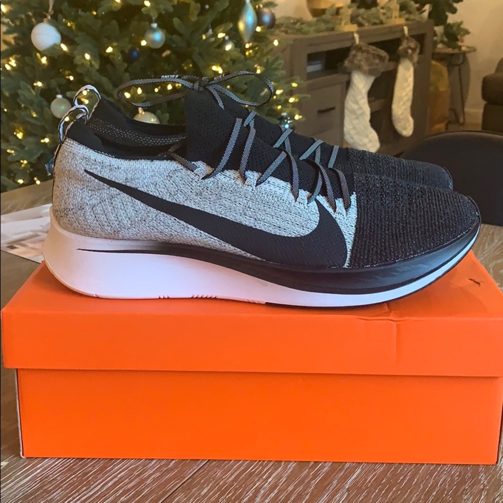 Nike Zoom Fly Flyknit